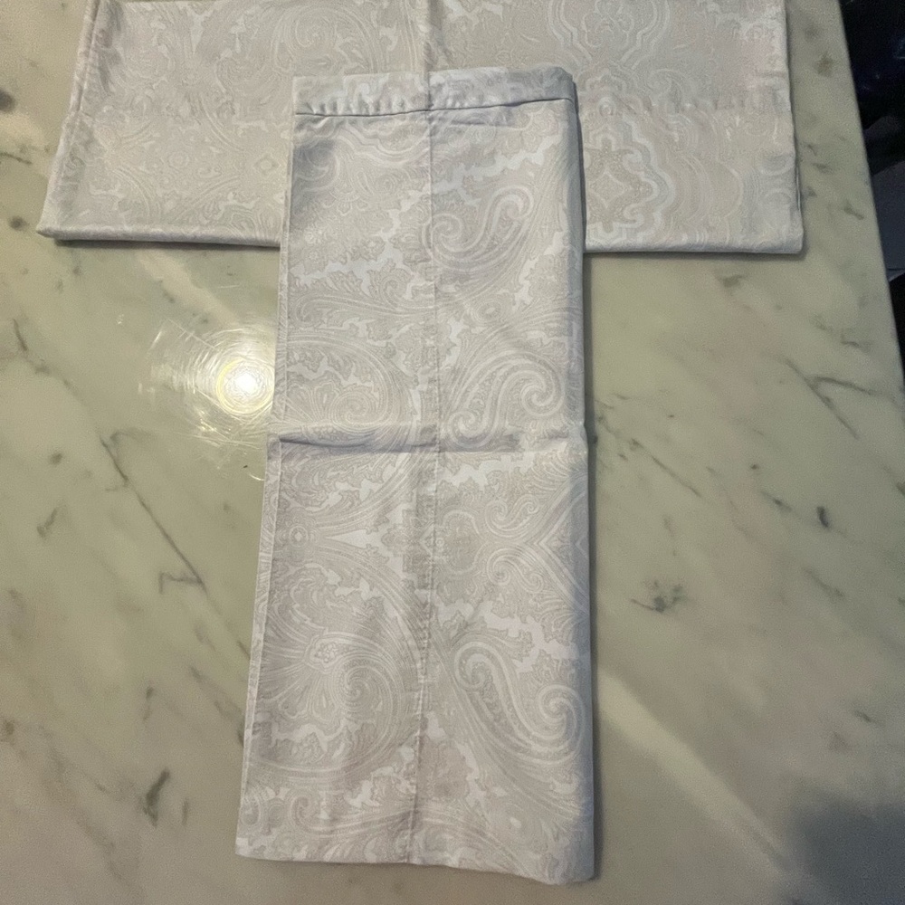 American Living Standard Pillow Case Pair